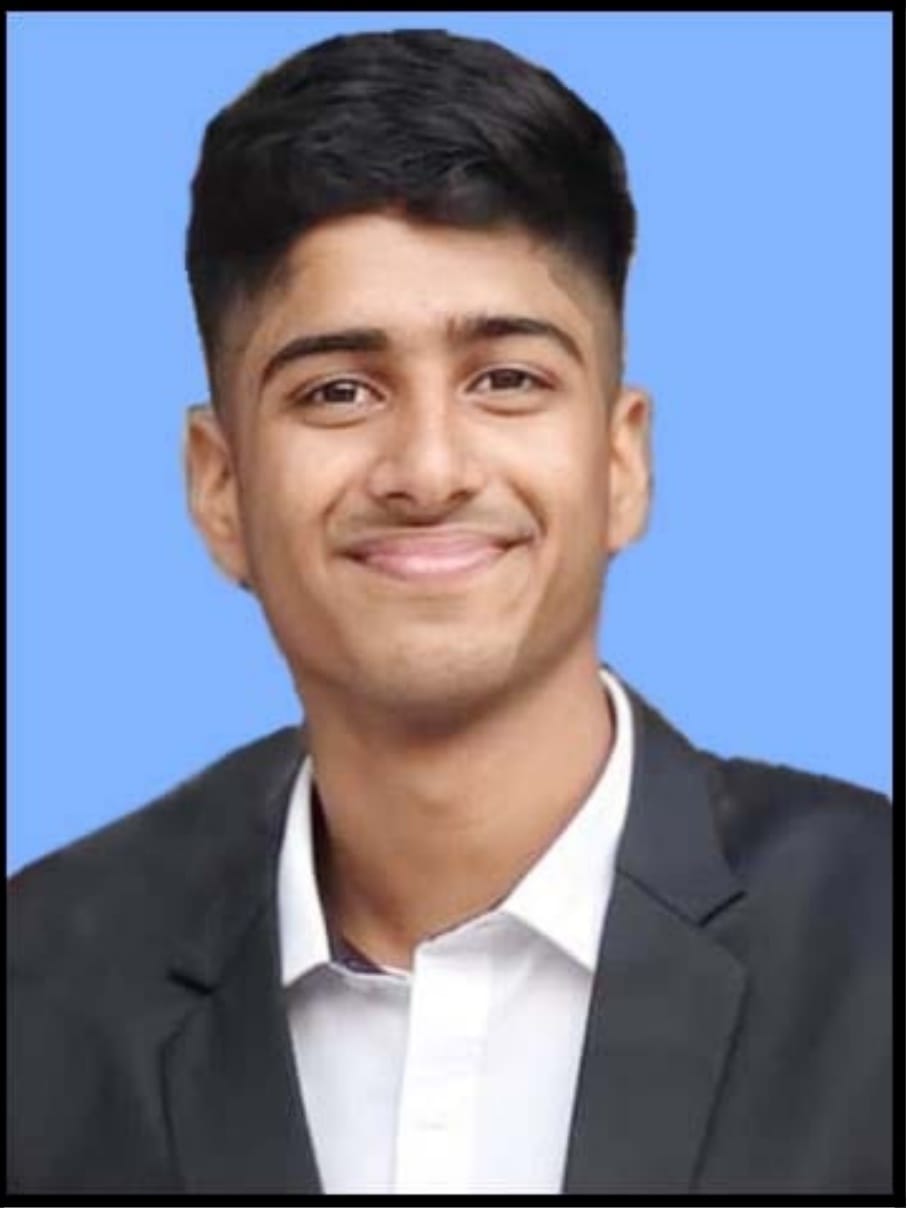  Antariksh Roy
